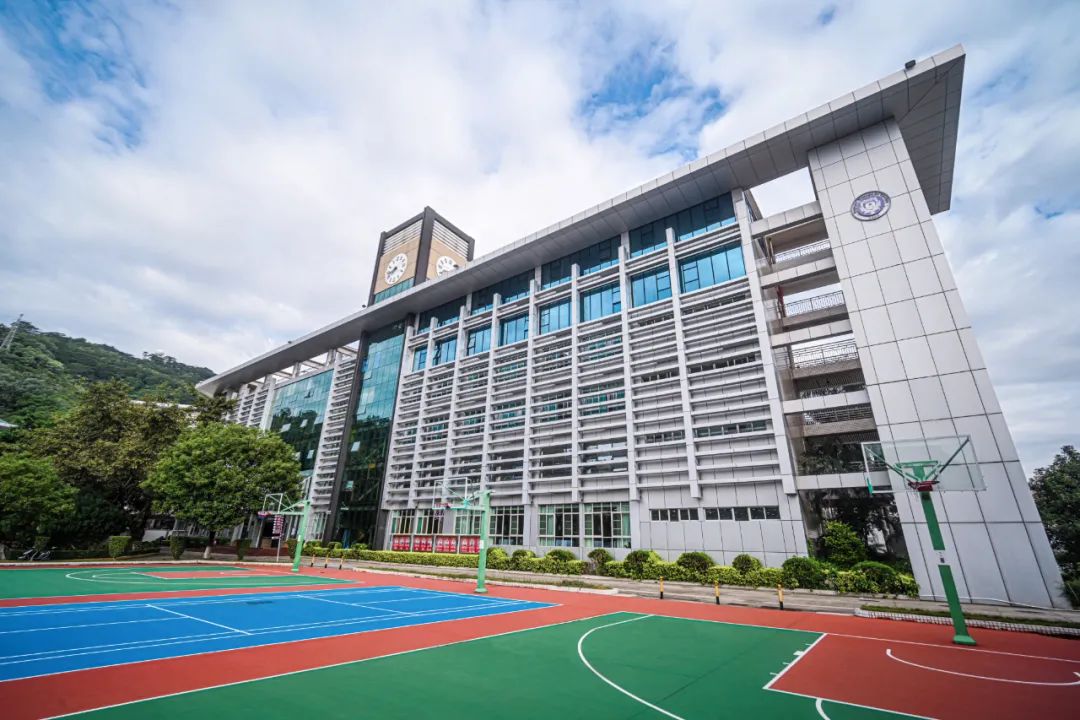 扒一扒深圳学费10-30w国际校宿舍长啥样！【宝安篇】