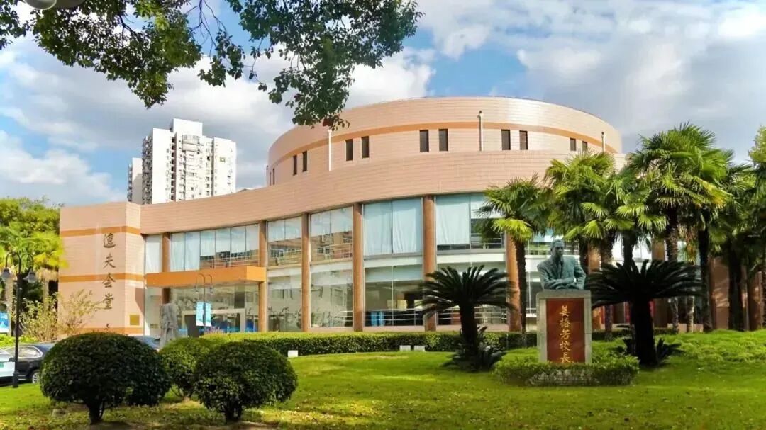 上外立泰剑桥国际高中2026春招信息汇总!附入学考试大纲→ 上外立泰剑桥国际高中2026春招信息汇总!附入学考试大纲→