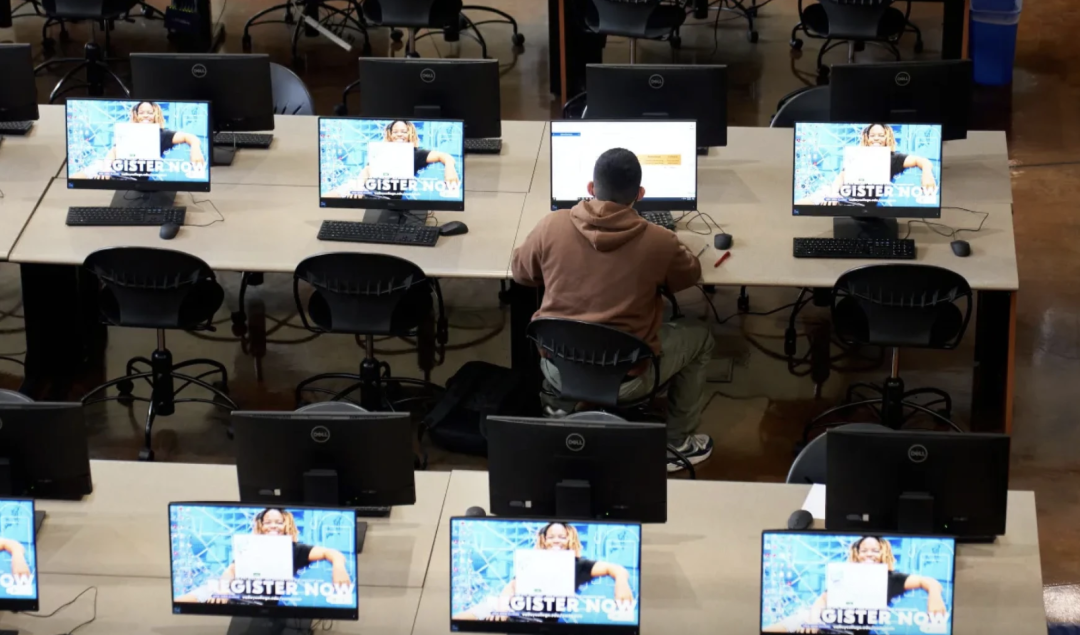 加州大学为学生免费提供AI资源和培训：留学生的新机遇还是大陷阱？