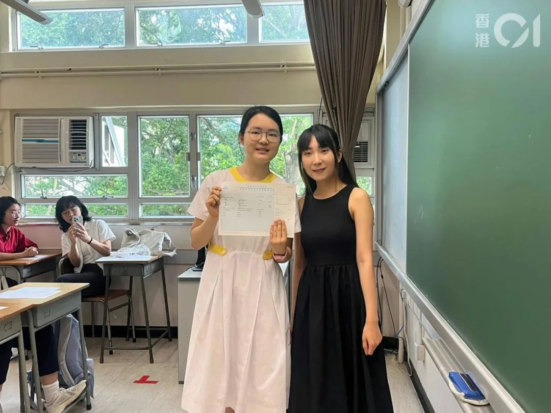 从双非儿童到香港高考状元，这个深圳家庭赌对了！
