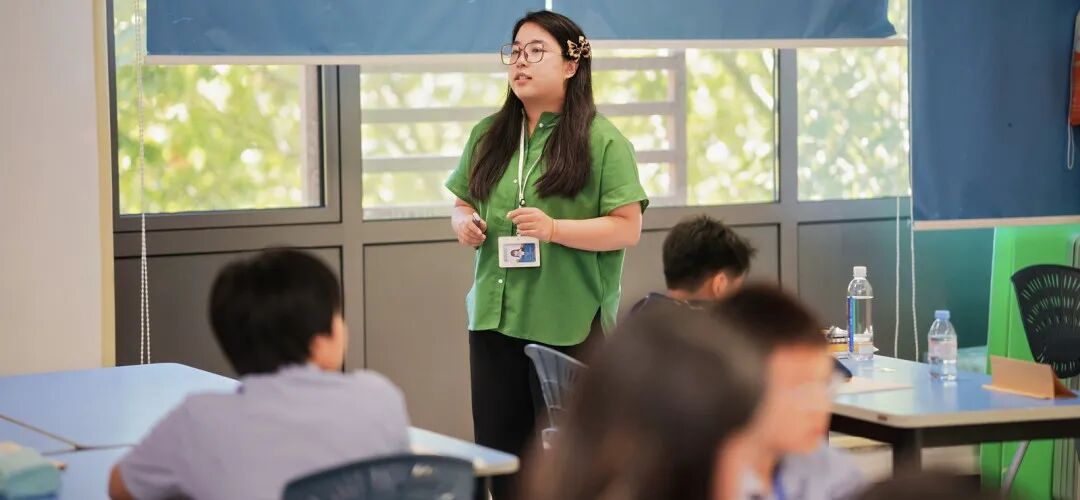 家长信息日纪实：沉浸式体验耀华特色，家校携手共育未来
