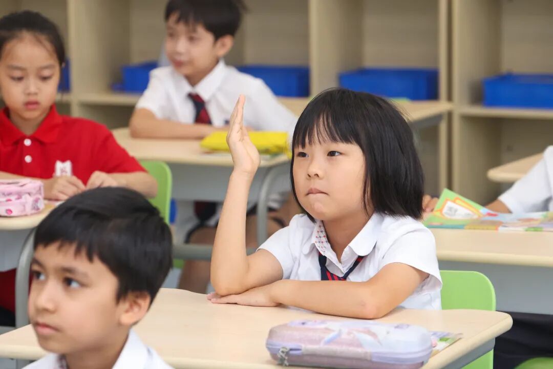 开学日 | 仁爱宏途，文心共济，上海宏文2025-2026学年第一学期正式启航！