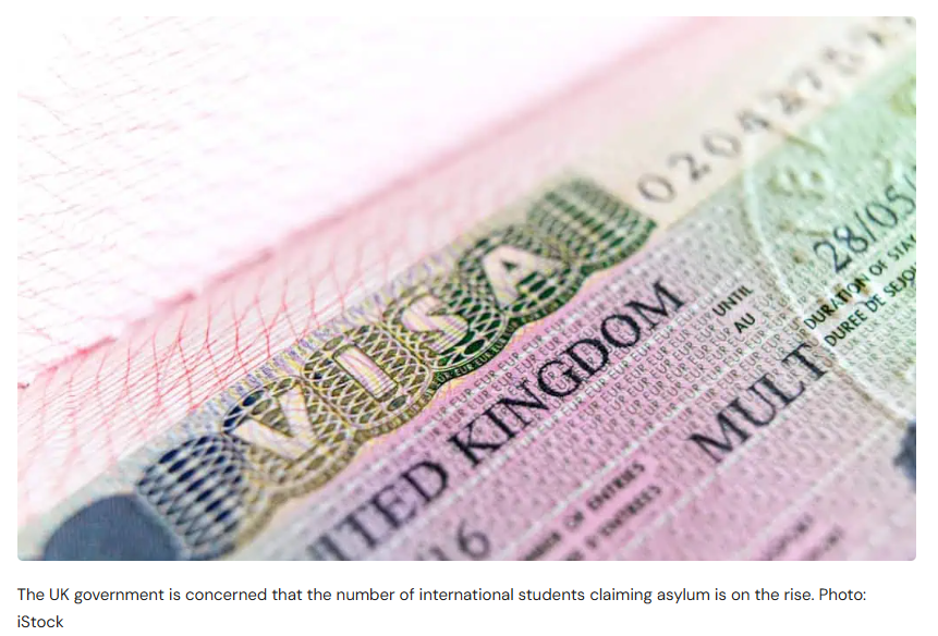 英国政府群发上万留学生警告短信：不走就遣返！