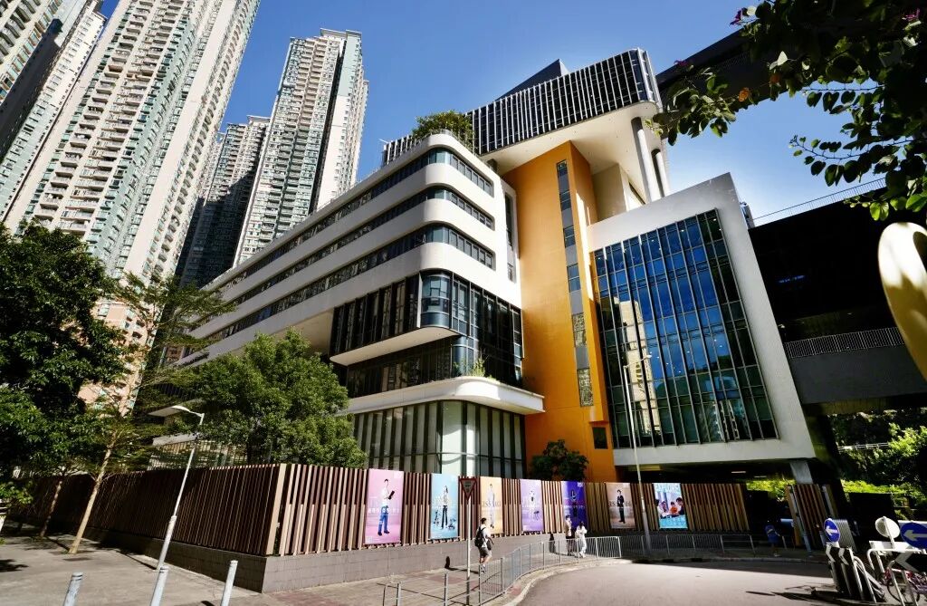 方大本科毕业平均年薪近39万，香港两所应科大毕业生薪酬上涨