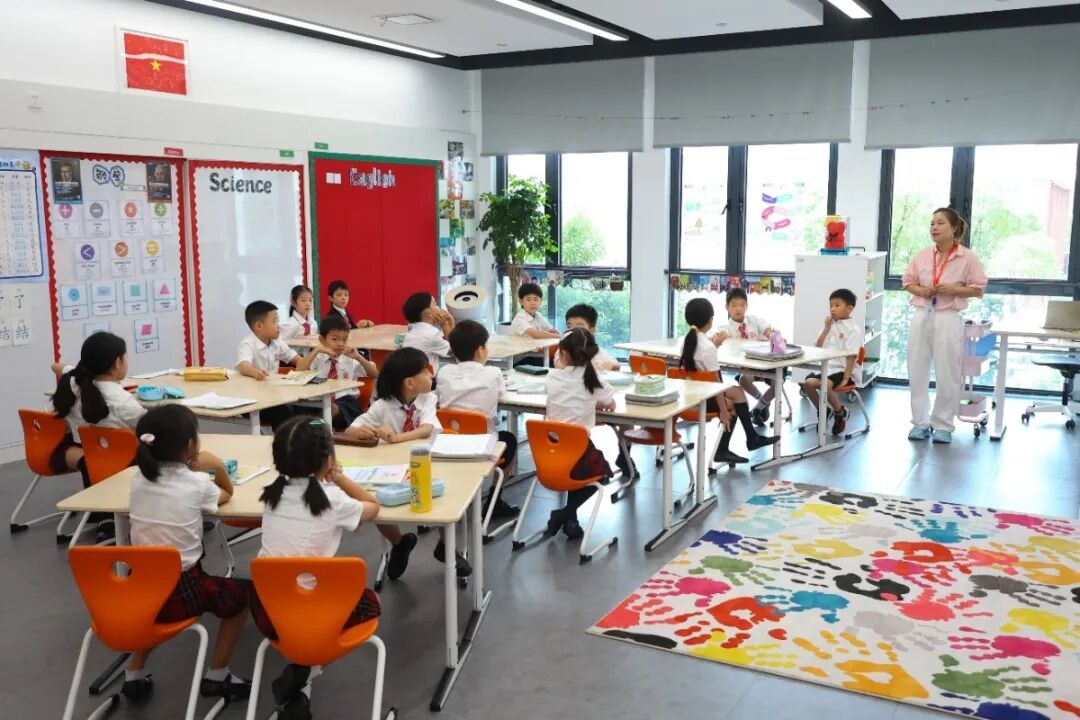 德闳师说｜听学术型领导者——小学部副校长刘晶女士阐释双语融合课程的建构