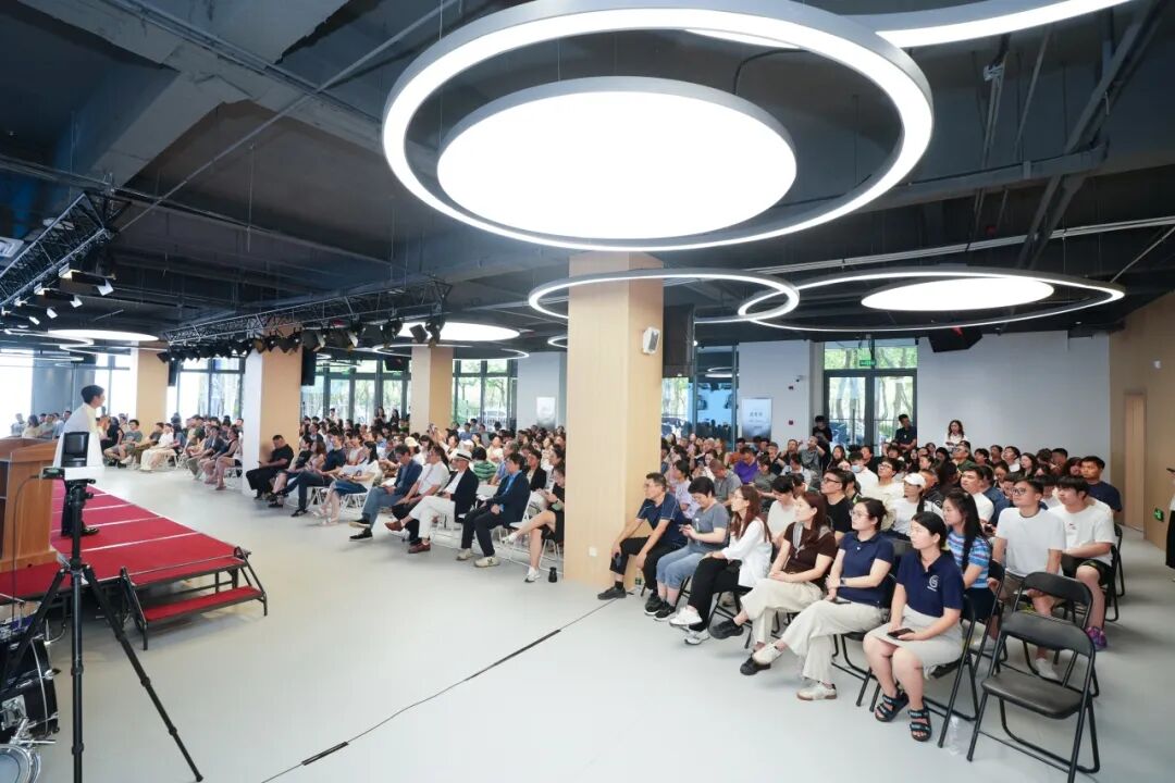 2025秋开学典礼全记录：在常青藤学校融合部张江科学城新校区开启筑梦新篇章！
