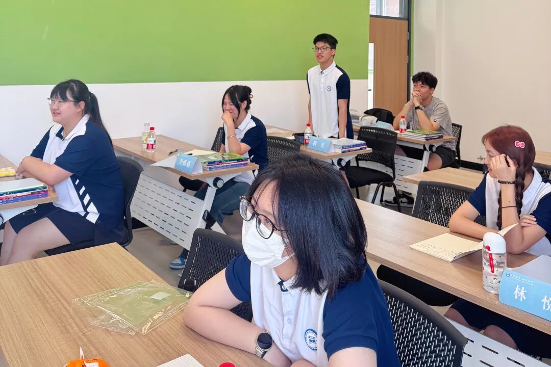 上科融高2025级新生开学第一课：梦想启航，共赴新程