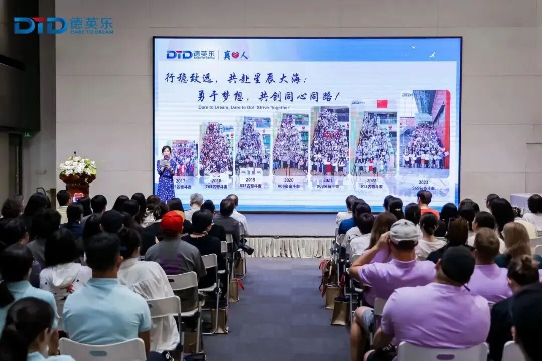 上海国际学校｜上海浦东万科高中，IB/AP双轨制，定制你的世界名校之路！