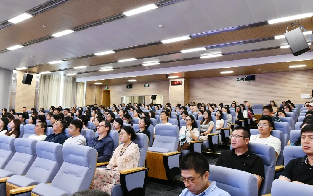 上海国际高中｜圣华紫竹2026学年春季招生简章！10月25日校园开放日报名中！