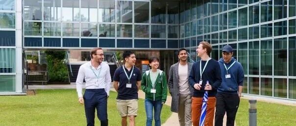 2025年Linkedin全球MBA百强榜单公布！法国5所院校上榜前50 这所学校排名全球第3！