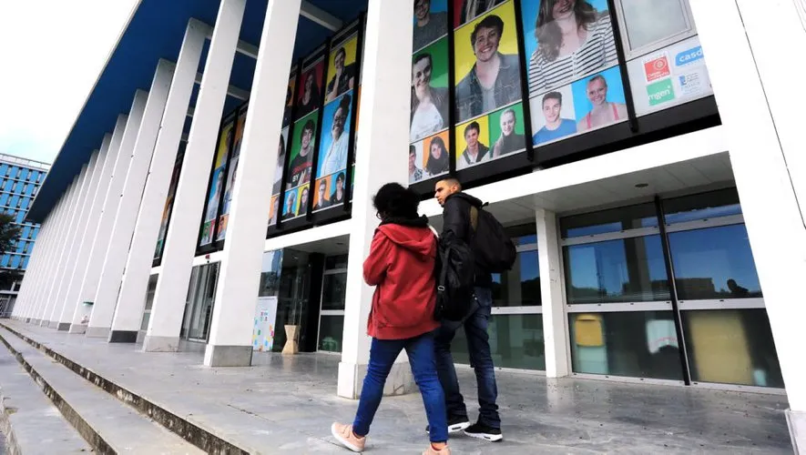 2025最新留学归国就业调查报告发布！这些法国大热专业更受国内企业青睐！