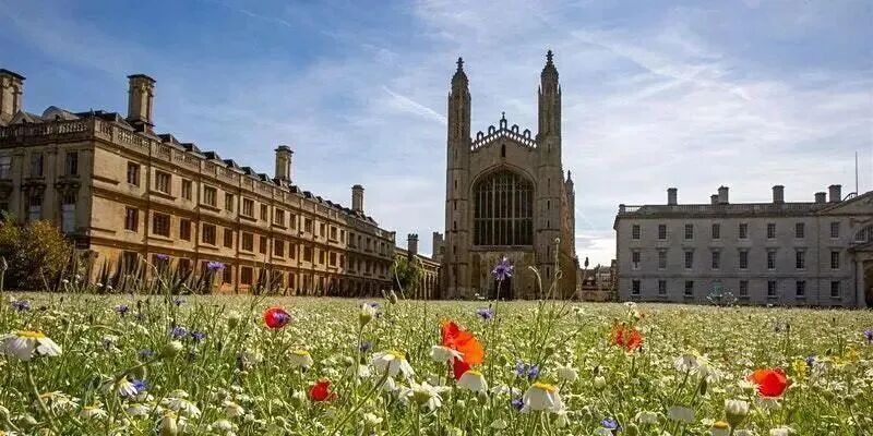 英国大学毕业薪资Top10｜牛津是其他学校的四倍多...