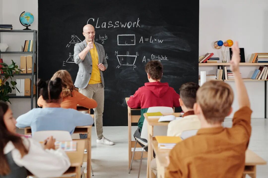 爱丁堡大学的教育学专业好申请吗？ | 科研论文一对一项目
