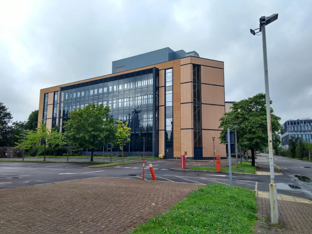 在英国本土很受认可 但国内学生喜欢不起来几所英国大学！