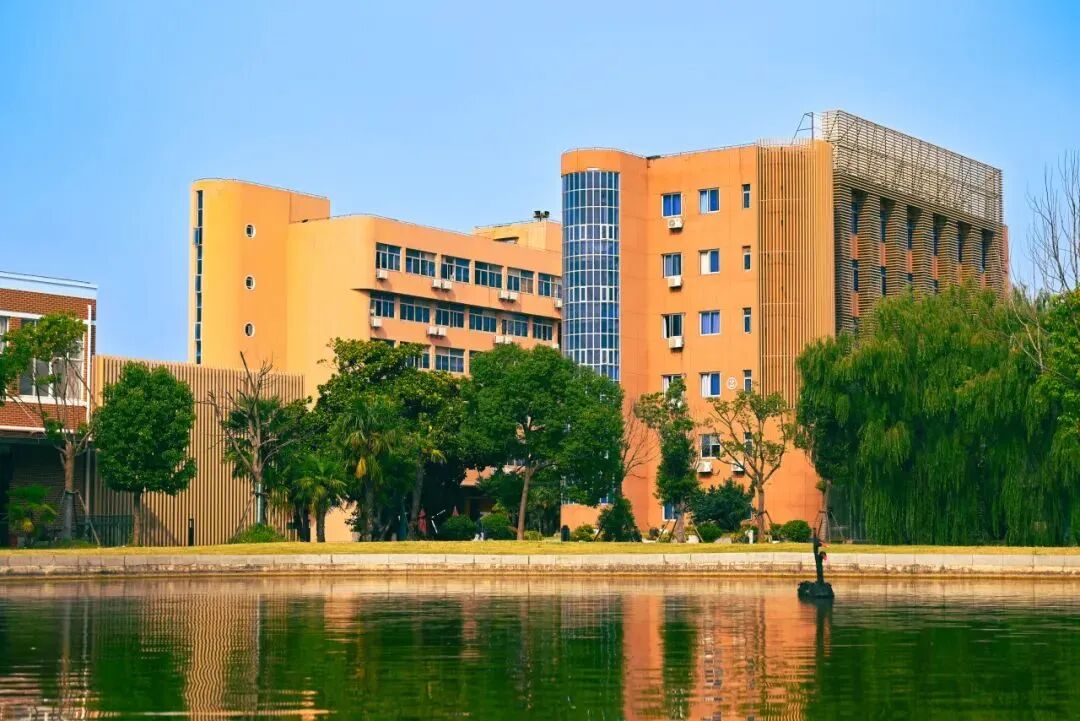 上海国际学校｜上海东光明中日国际高中 避开欧美申请内卷 极具“性价比”的留学路径！
