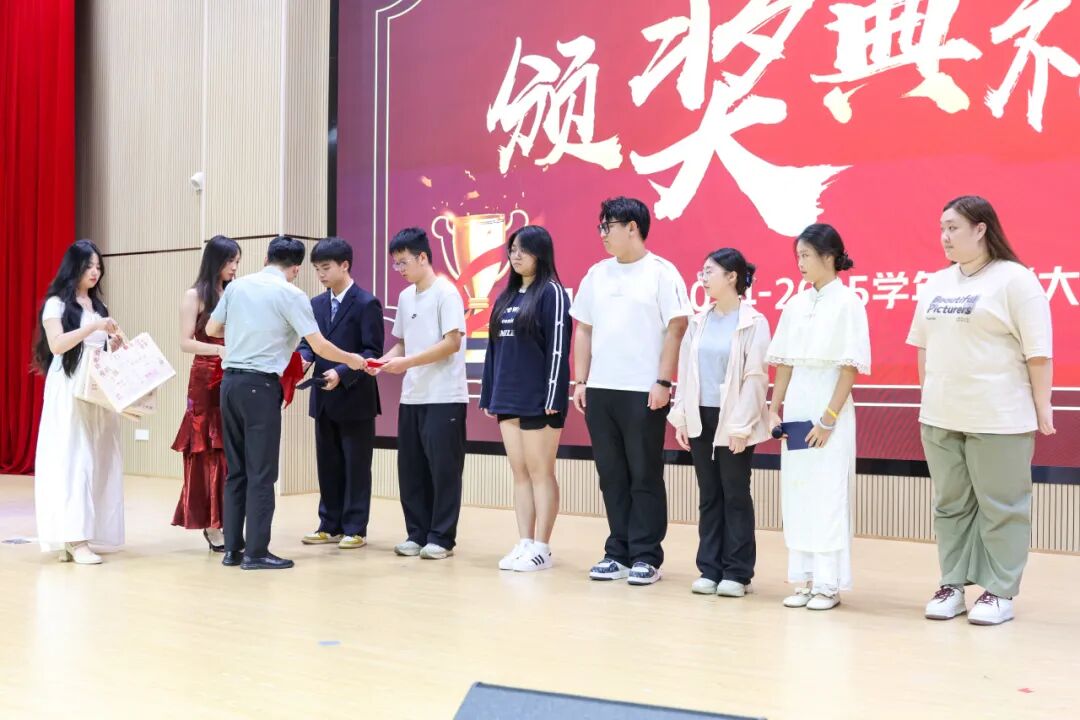 青春逐梦，启航新程！中侨同高 2025 级新生开学典礼圆满落幕