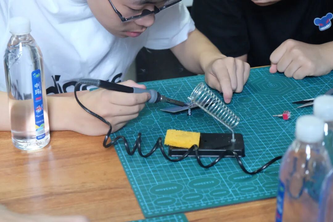 最全理工科合集：机械工程/计算机/人工智能/电子电气/材料科学/游戏设计...最热专业一网打尽