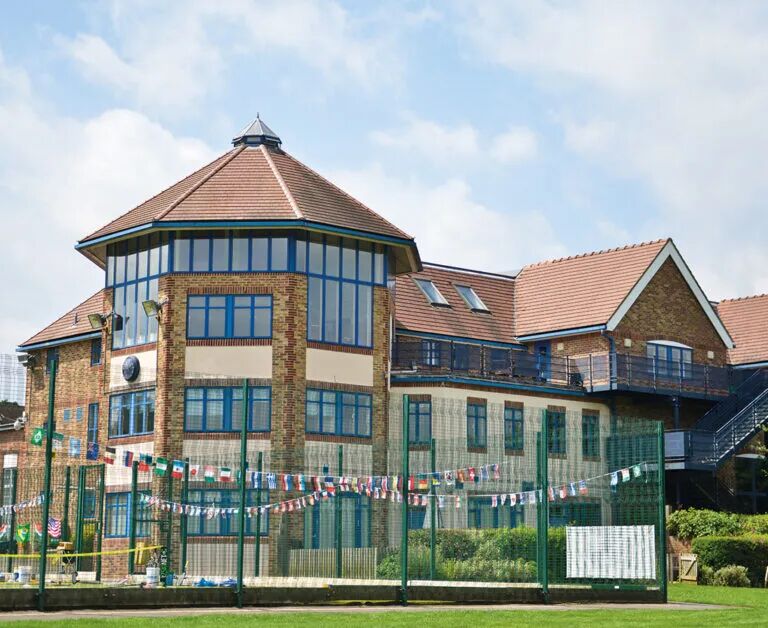 小牛津国际夏校:抖森、艾玛就读的小学传说中的牛津龙校!