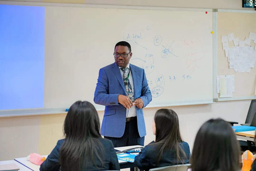 成都国际学校｜成都墨尔文学校2026年春季招生简章！10月18日开放日报名中