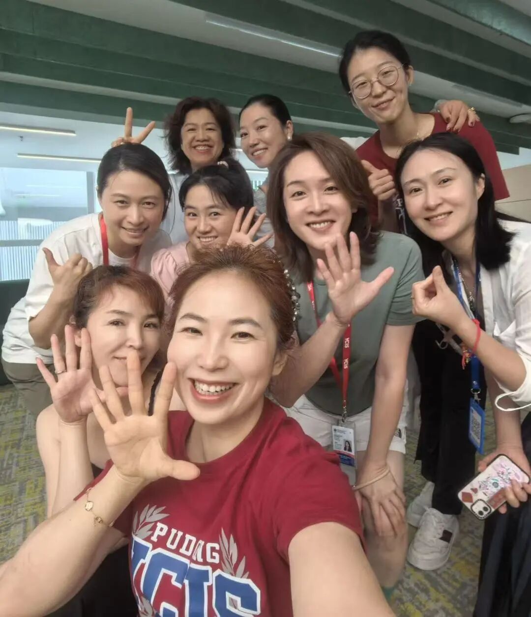 上海耀中家委会：以爱为桥，让社区温暖相连