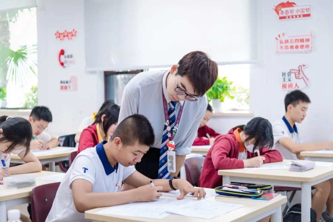 来康德双语和校长面聊！11 月 9 日初中部校长见面会预约开启