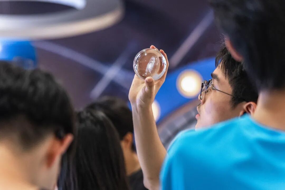 校园采风｜观象而明理，近星亦近真——记2025星校高中部中庭天文节文化周