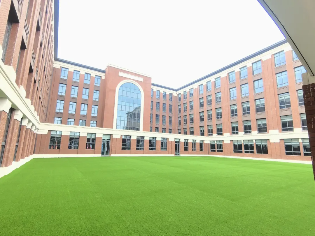 苏州香港DSE高中｜苏州市吴江区世恒学校香港DSE课程“港大班”2026年招生简章！