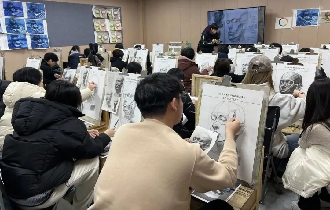 上海国际学校｜上机构雅学校高中部，文化高考+艺术体育+国际留学，总有一条路适合你！