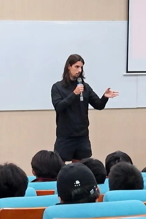 不止为比赛,更为成为更好的我们 | 燎原双语初中部校队主题活动 不止为比赛,更为成为更好的我们 | 燎原双语初中部校队主题活动