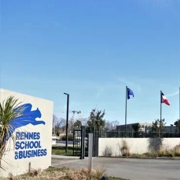 雷恩商学院推出创新体系 House System(House学院制)!