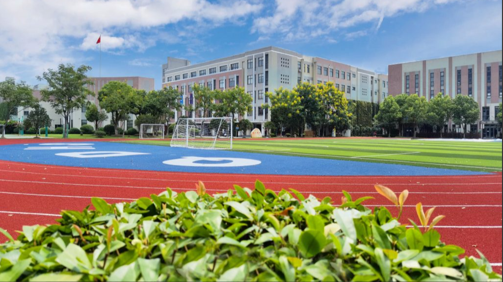 上海国际学校｜上海七宝德怀特高级中学，上海首所独立中美合作高中！