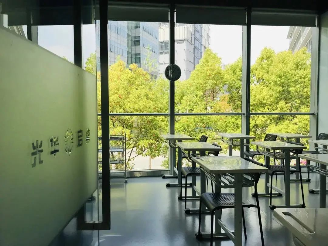 上海国际学校｜不适应传统“大班课”？光华启迪用“一对一导师制”，打造你的专属A-Level赛道！