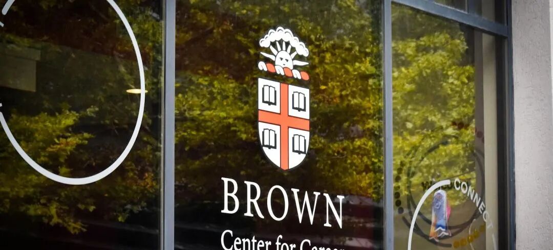 藤校“民调”显示：70%学生交朋友前先“审查”政治立场，不站队就不是自己人？