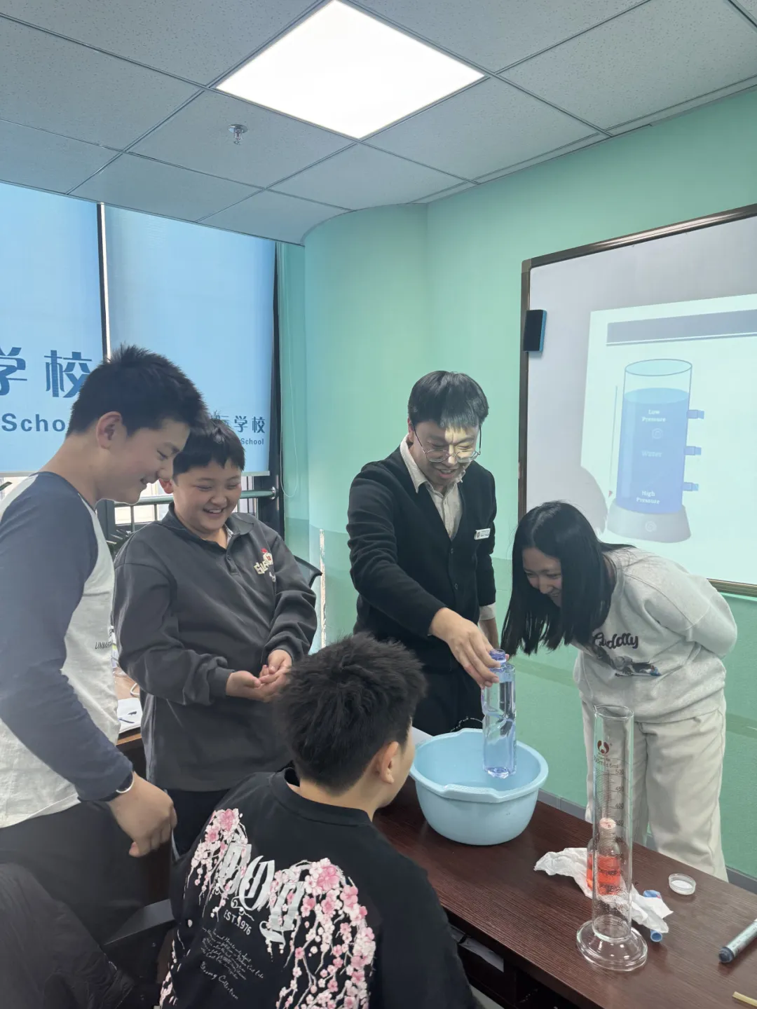 沈阳国际高中｜英领国际学校沈阳校区2026年春季招生简章！沈阳香港新加坡英国留学必看！