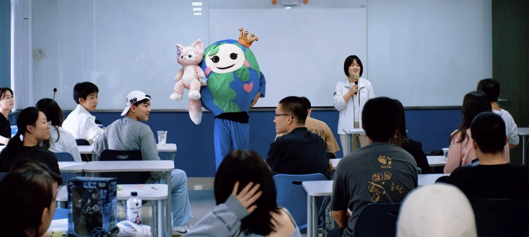 北京国际高中北京外国语大学国际课程中心2026年春季招生简章！11月16日开放日报名中！