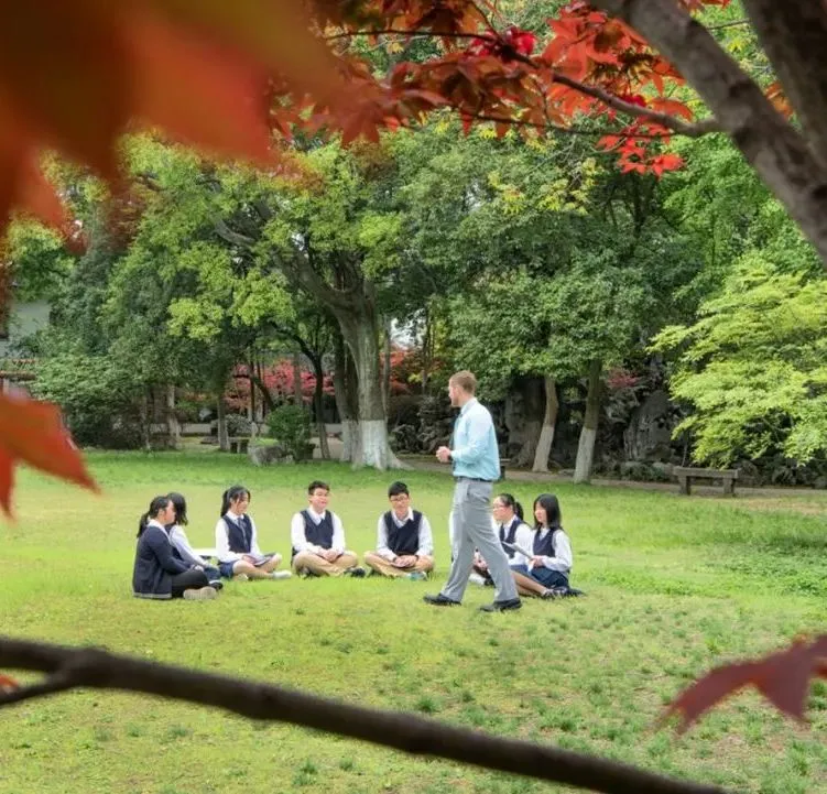 省苏州十中香港DSE课程2026年招生简章！三大升学路径面向全球升学！