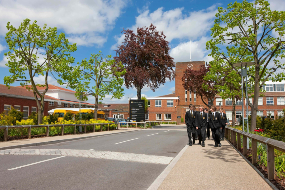 2025年度英国私校大奖究竟花落谁家?择校前一定要知道这几点! 2025年度英国私校大奖究竟花落谁家?择校前一定要知道这几点!