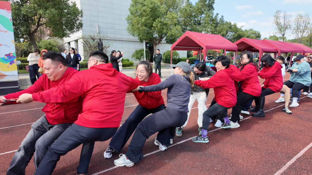 迎枫奔跑,连接世界!——上海枫叶双语学校2025秋季运动会 迎枫奔跑,连接世界!——上海枫叶双语学校2025秋季运动会