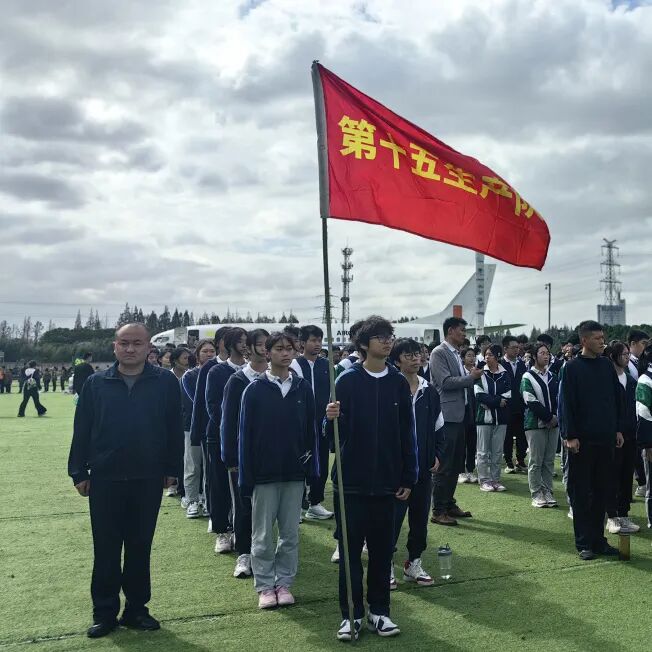 拆盲盒啦！“青春遇稻奉贤”限定版——美达菲高二学子解锁农耕与科技的双向奔赴