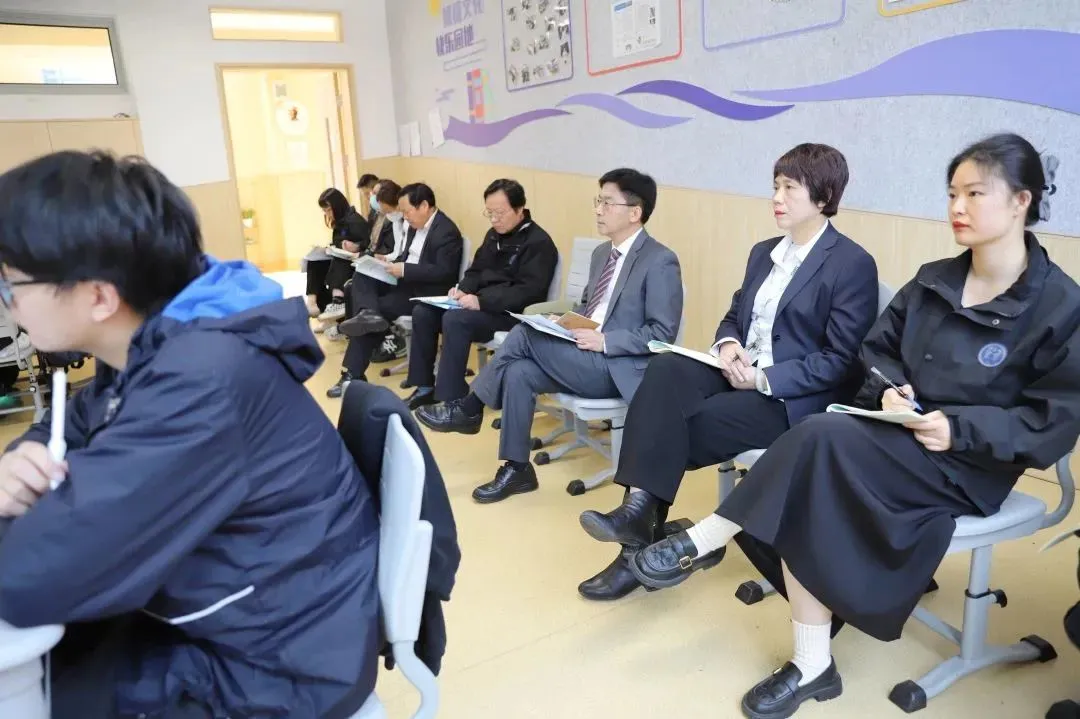 苏州香港DSE高中｜苏州市吴江区世恒学校香港DSE课程“港大班”2026年招生简章！