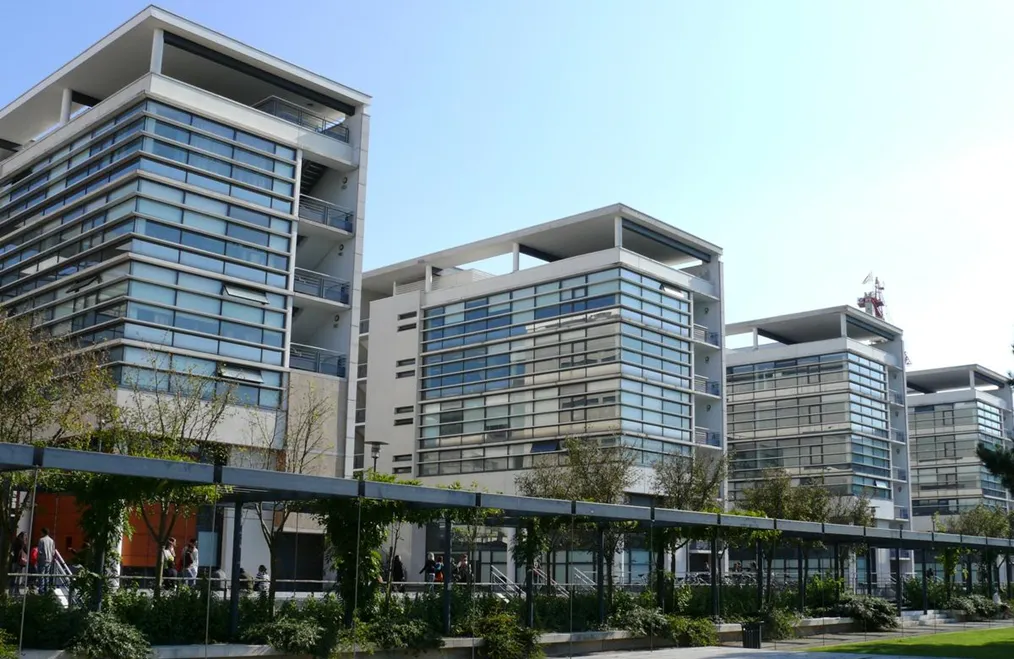 留法新福利！法国多所公立大学推行月经假，女生最多可享受20天假期！