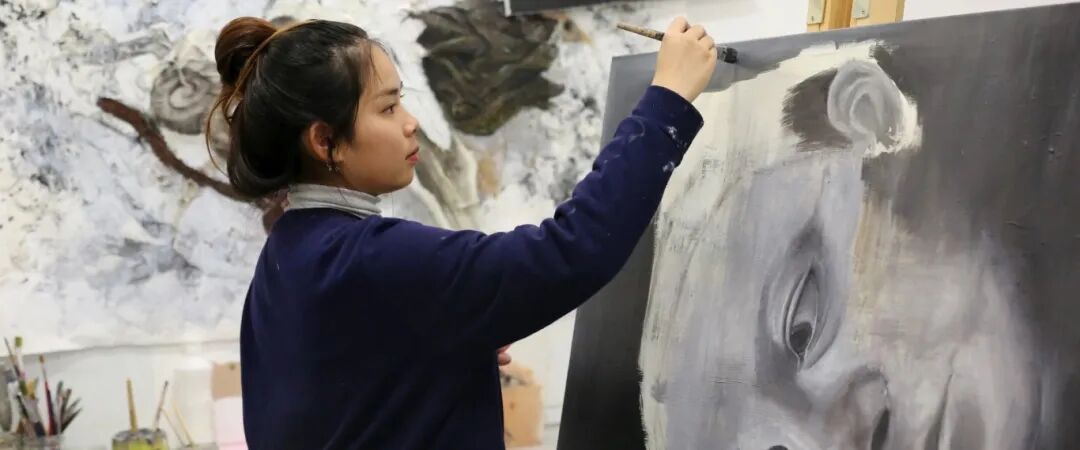 Stonar School|英国STEM强校,以专业马术课程闻名,开设独特的飞行俱乐部 Stonar School|英国STEM强校,以专业马术课程闻名,开设独特的飞行俱乐部