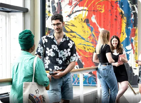 欧洲留学 | 传媒专业! 不是为了追热点,而是学会在声音堆里辨认真相(荷兰/瑞士/比利时/瑞典/芬兰/德国) 欧洲留学 | 传媒专业! 不是为了追热点,而是学会在声音堆里辨认真相(荷兰/瑞士/比利时/瑞典/芬兰/德国)