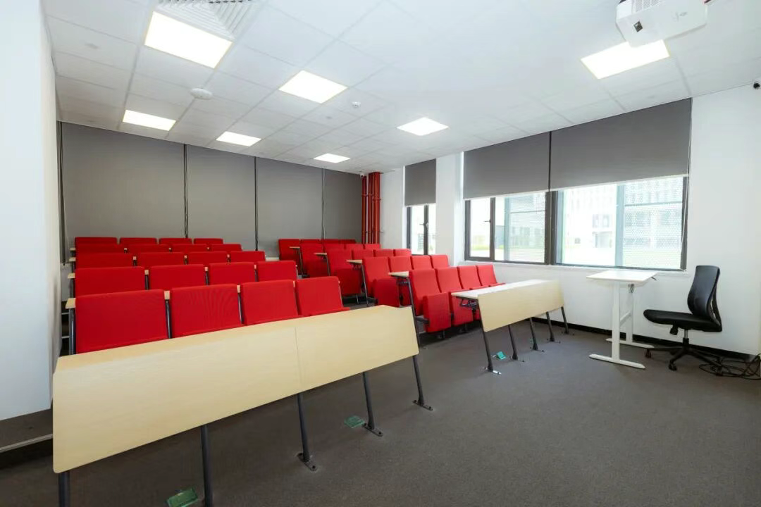 佛山市霍利斯外籍人员子女学校：90%英籍教师、顶配校园设施