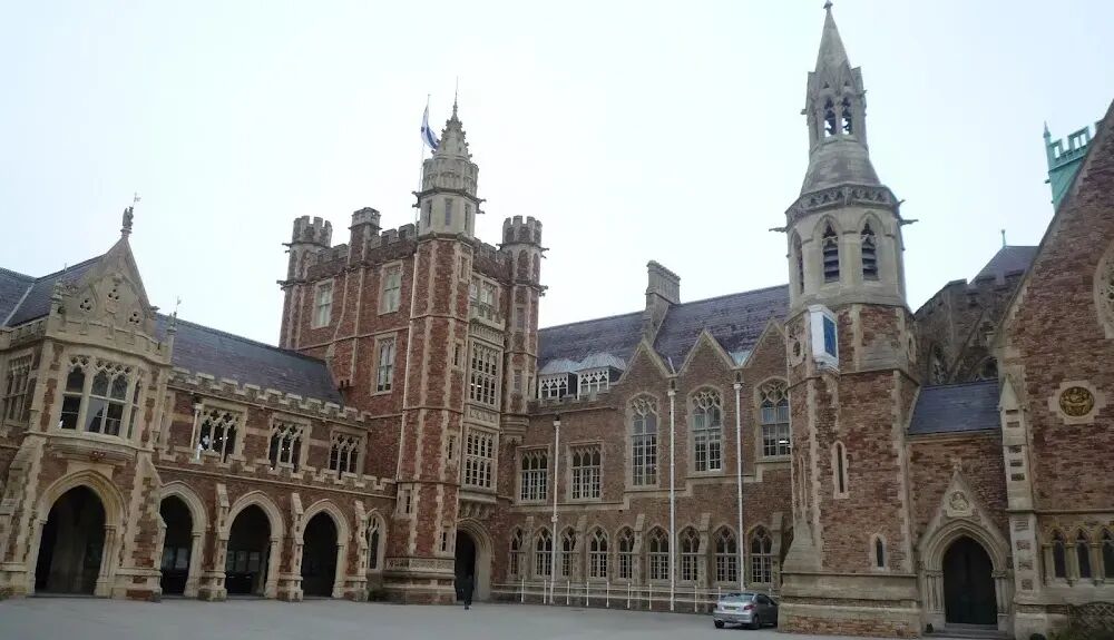 Clifton College | 诺贝尔奖获得者的摇篮,学术和体育全英领先 Clifton College | 诺贝尔奖获得者的摇篮,学术和体育全英领先