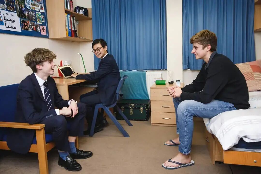 Eastbourne College|Tatler评为全英最佳校园设施的顶级寄宿名校,学术领先,网球闻名 Eastbourne College|Tatler评为全英最佳校园设施的顶级寄宿名校,学术领先,网球闻名