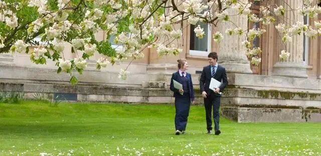 Cheltenham College | 拉格比联盟成员校，首个获得维多利亚十字勋章的英国名校，以体育传统闻名