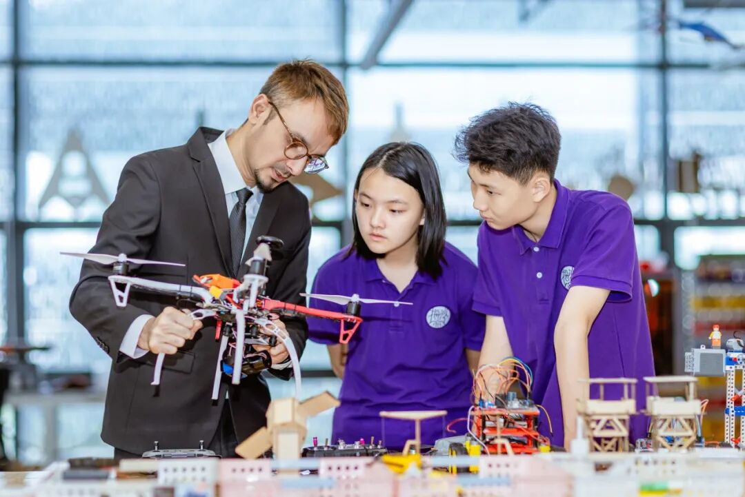 双语双轨通道、小班制教学,还能衔接万科梅沙书院…梅双初中部招生百问百答来啦! 双语双轨通道、小班制教学,还能衔接万科梅沙书院…梅双初中部招生百问百答来啦!