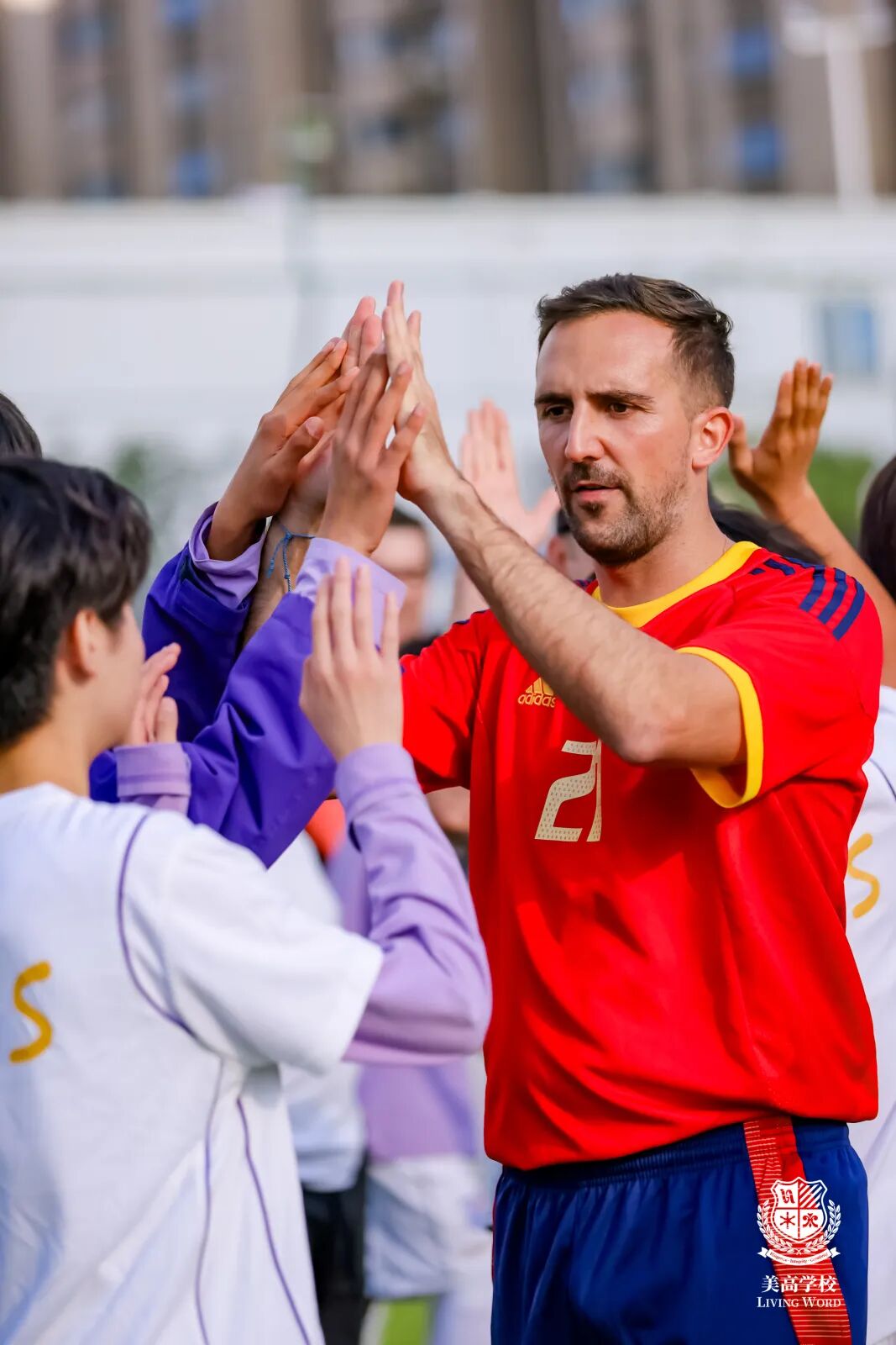 跃动青春,活力全开!LWS美高双语2025秋季趣味运动会开始啦 跃动青春,活力全开!LWS美高双语2025秋季趣味运动会开始啦