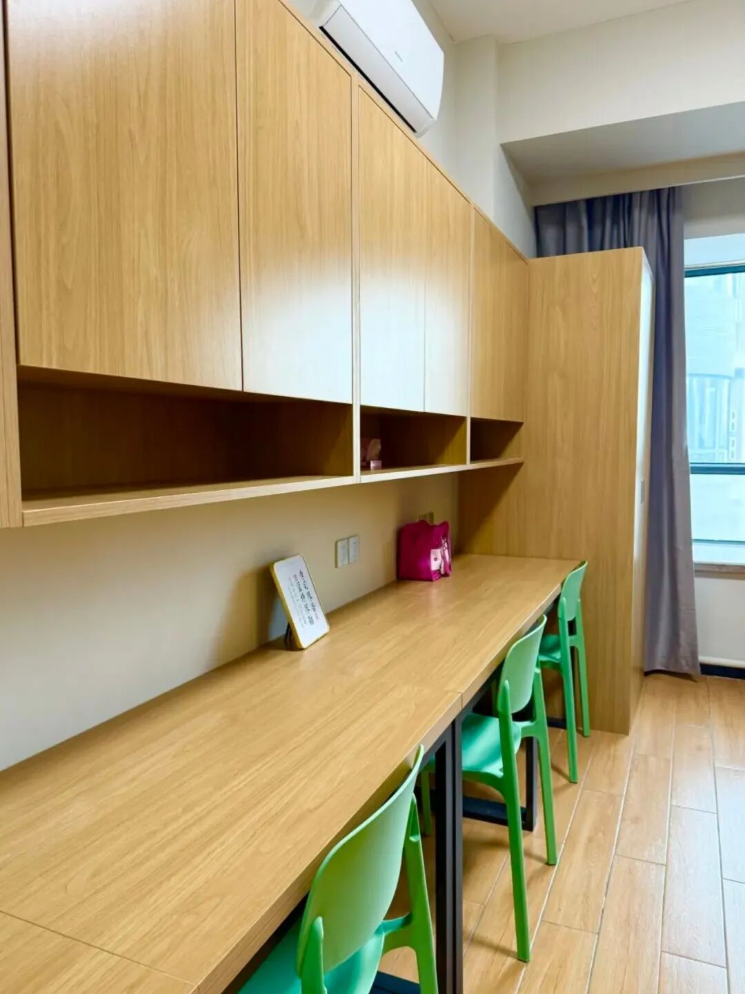 上外贤达贤德国际课程中心2026春招报名,开设Alevel、日高课程及国本贯通班! 上外贤达贤德国际课程中心2026春招报名,开设Alevel、日高课程及国本贯通班!